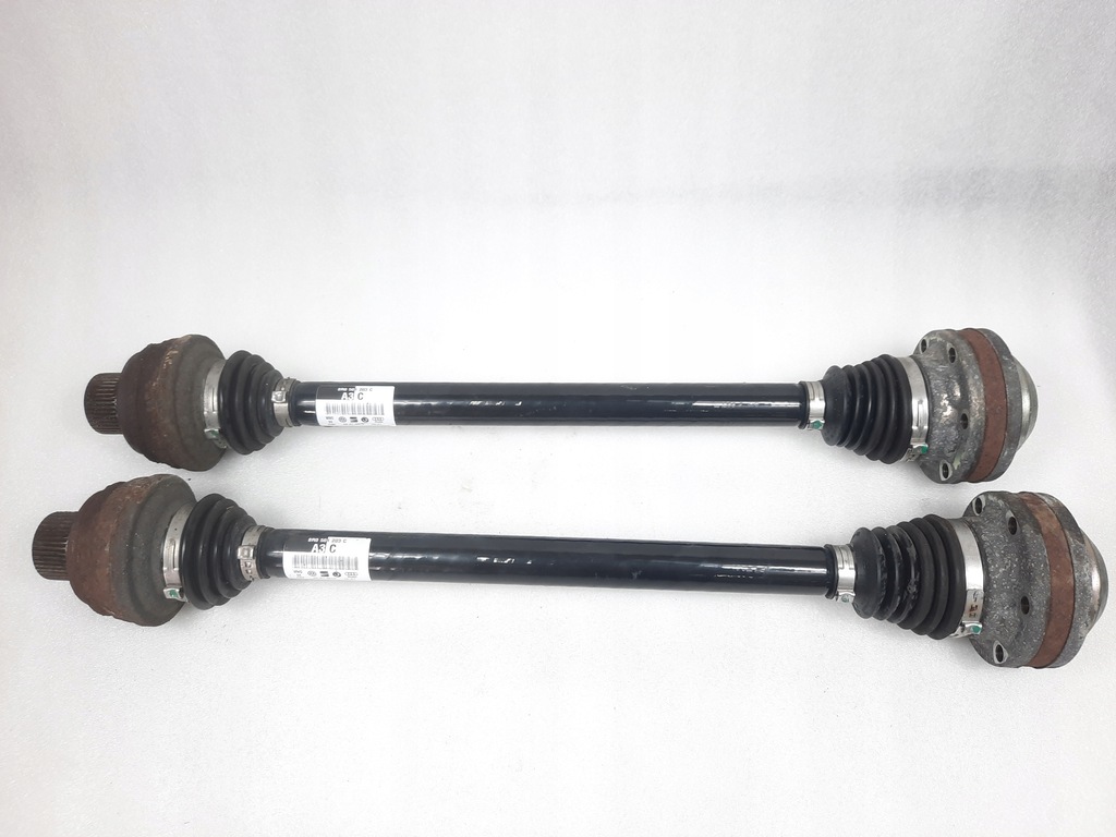 фото №1, Audi оригинальный номер 8r0501203c приводной вал задняя