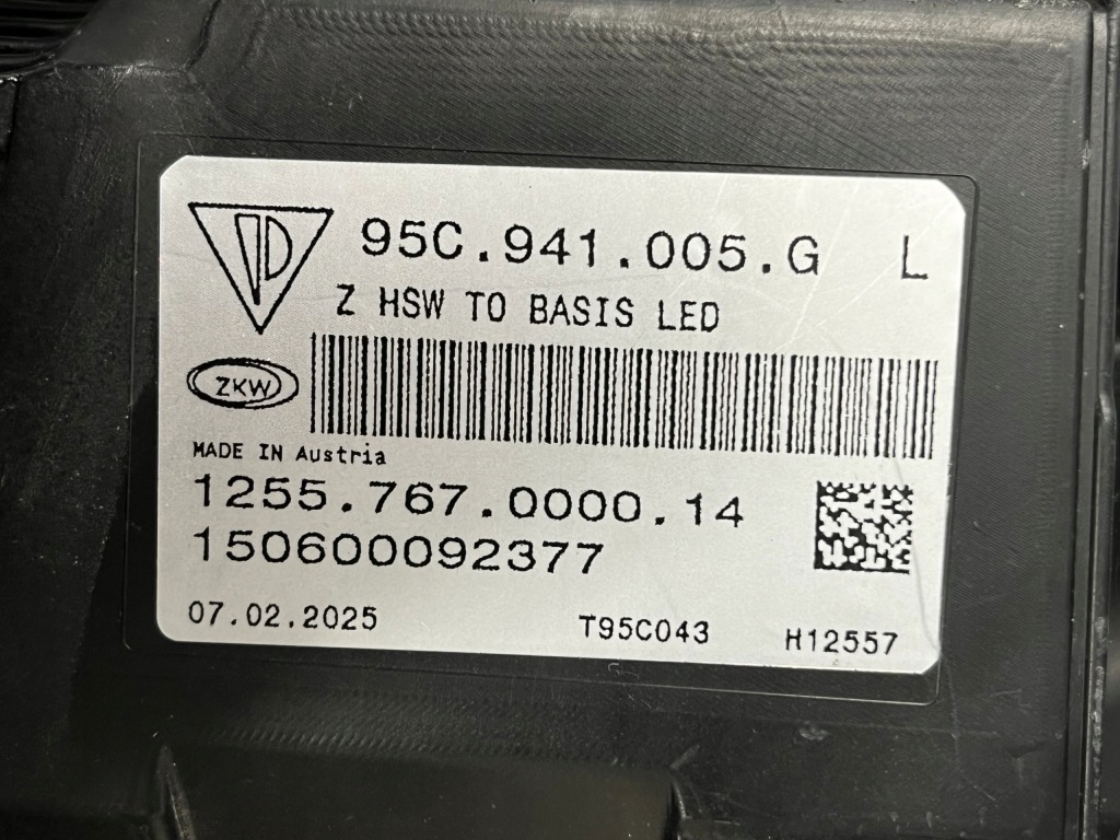 Фара ліва правий porsche macan 2 24- basis led 95c941005g 95c941006g Оригінал