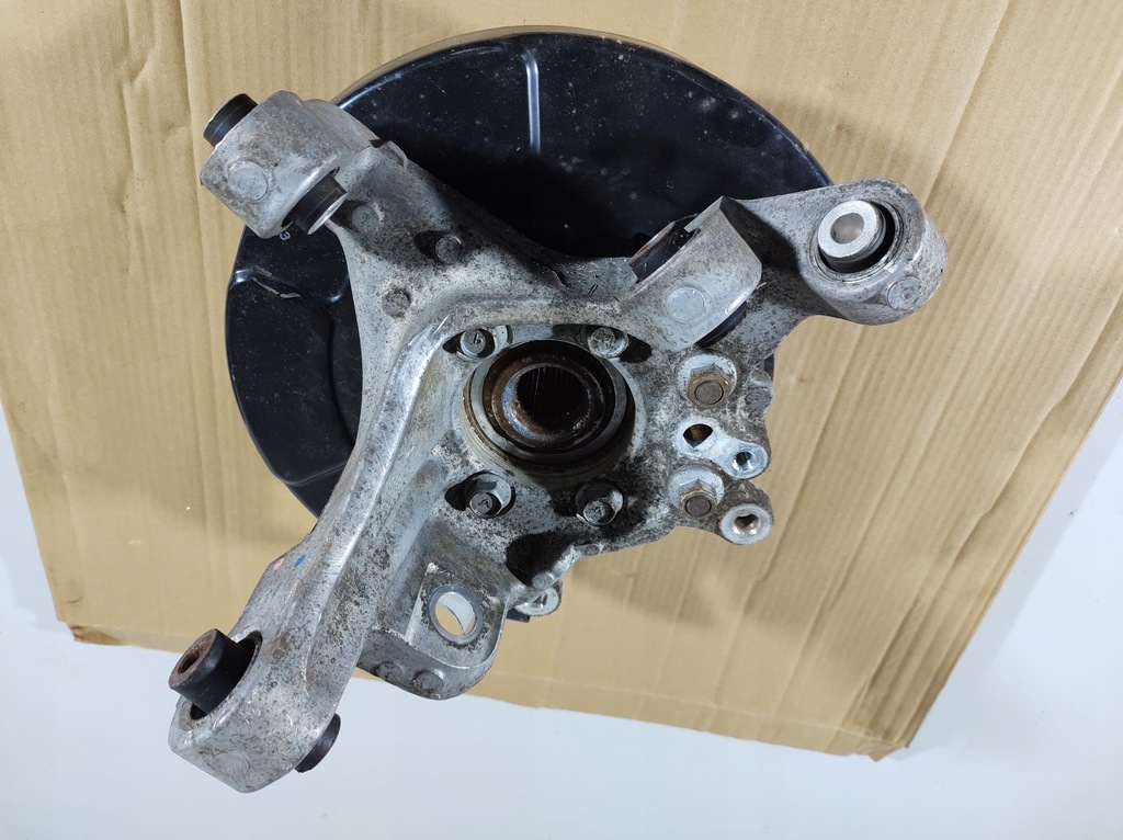 фото №11, Infiniti q50 2.2d 13- поворотный кулак правый задняя