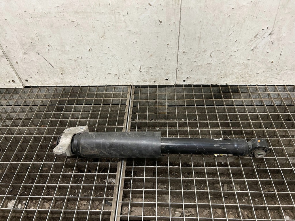 Chevrolet camaro амортизатор задній права сторона 84084726 2018 Київ