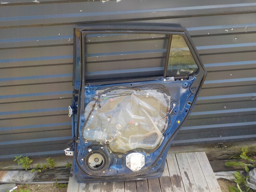 фото №3, Дверь правый задняя toyota avensis t29 kombi