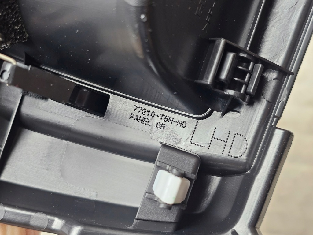 фото №5, Решётка обдув впуск левая консоли кронштейн na кружка honda jazz iv 77210-t5h