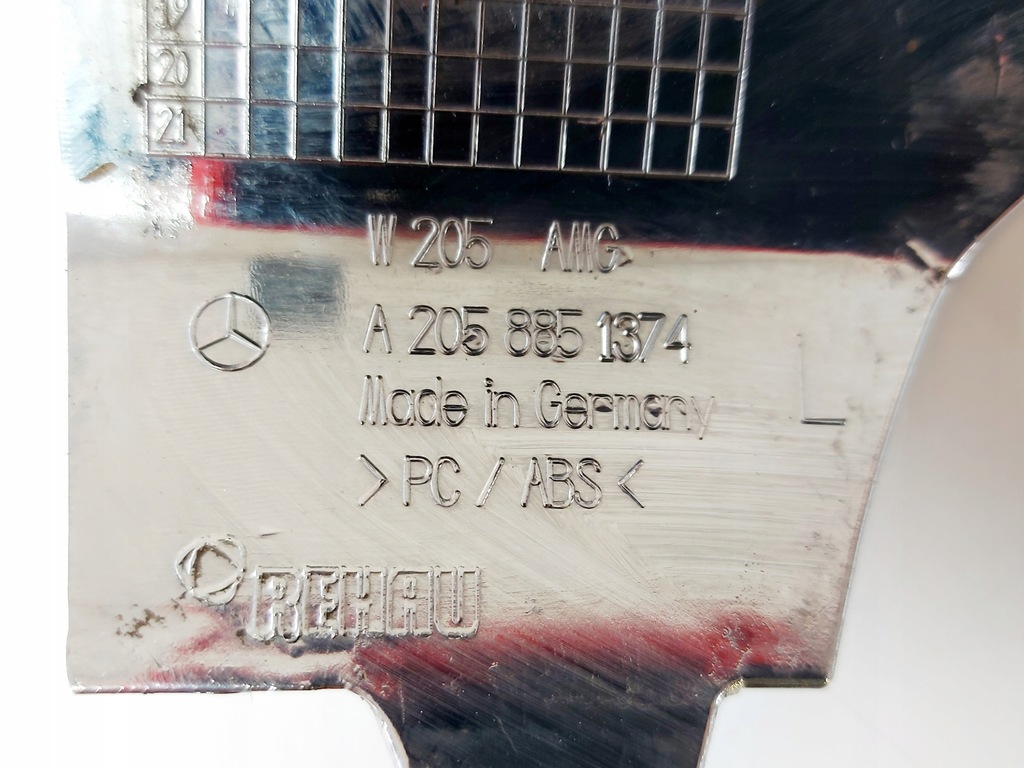 фото №11, Mercedes w205 молдинг бампера перед ліва amg 17r