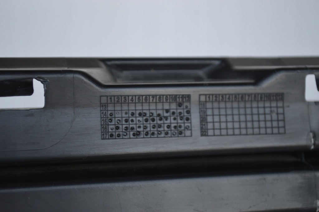 фото №9, Решётка бампера средняя перед toyota aygo ii