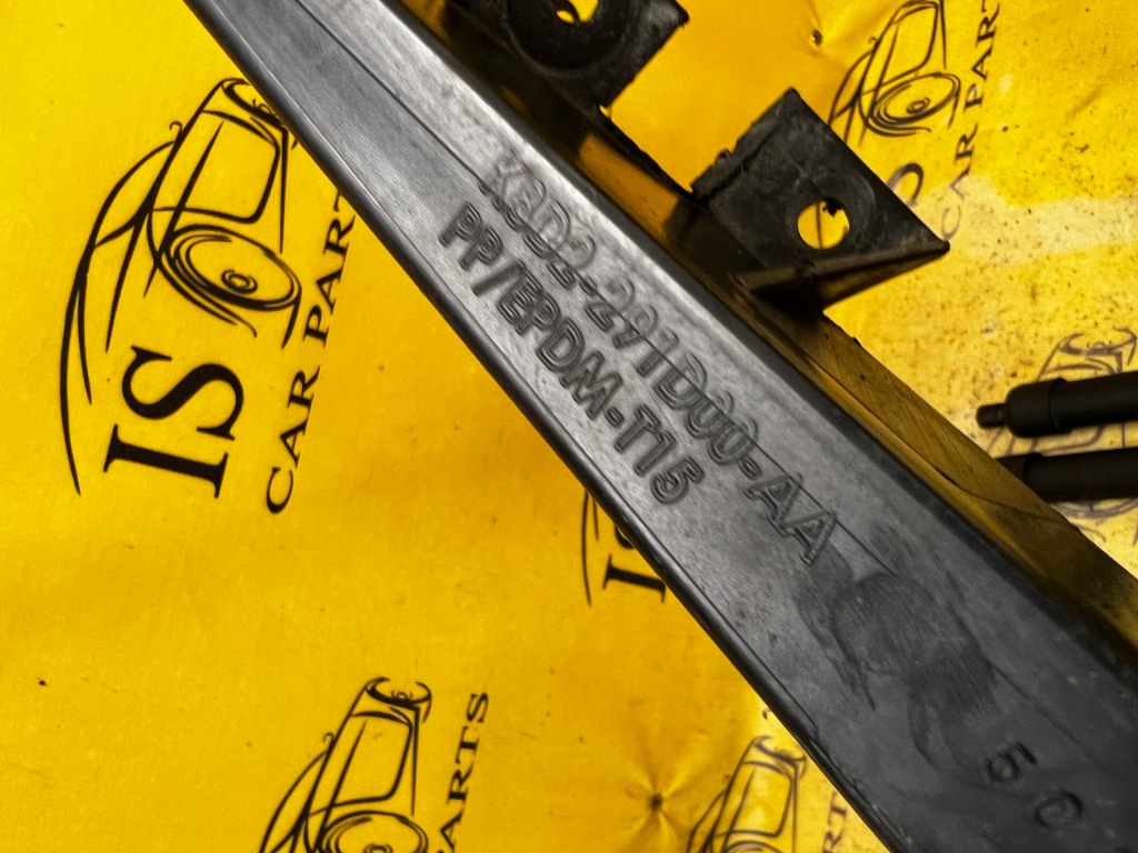 фото №3, Молдинг бампера задня права range rover evoque ii l551