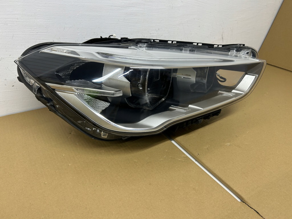 Фара правый  bmw x1 f48 full led 2016-2018 год Доставка