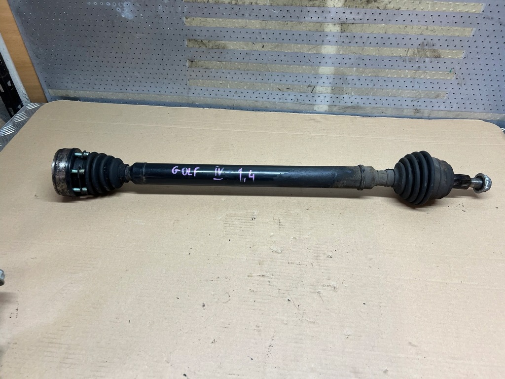 Купить Приводной вал длинная правая 1.4, 1.6 vw golf iv