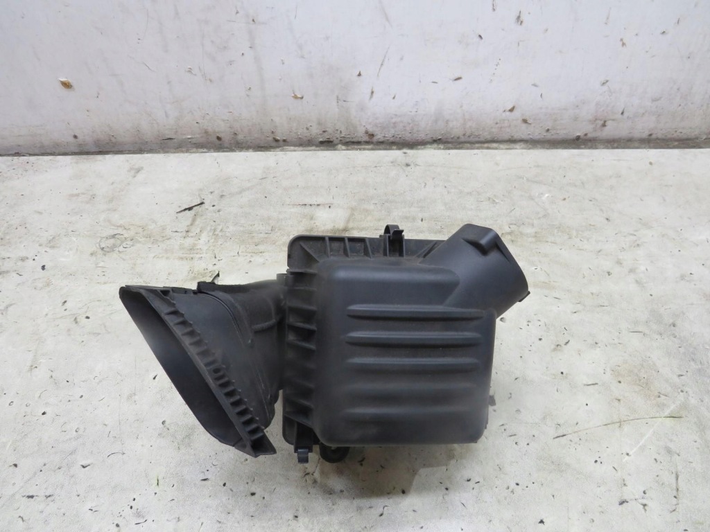 фото №1, Корпус фильтра воздуха ловушка jeep wk2 3.0 crd