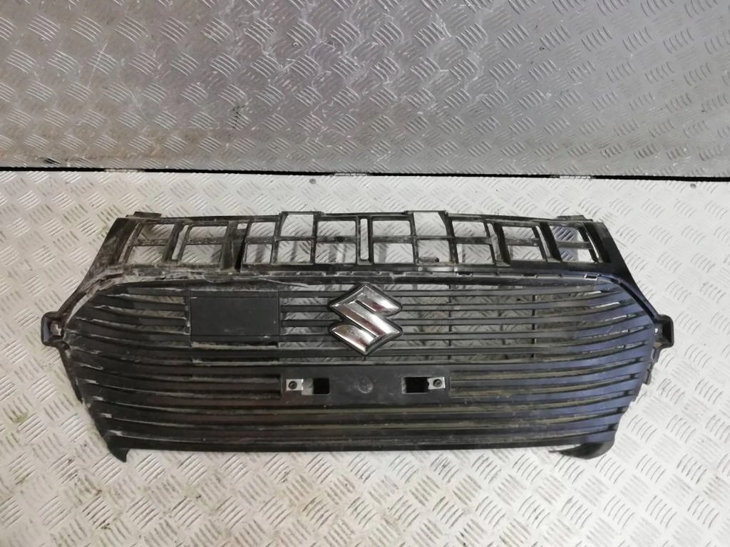 фото №1, Suzuki swift mk8 решётка радиатора решётка радиатора значок