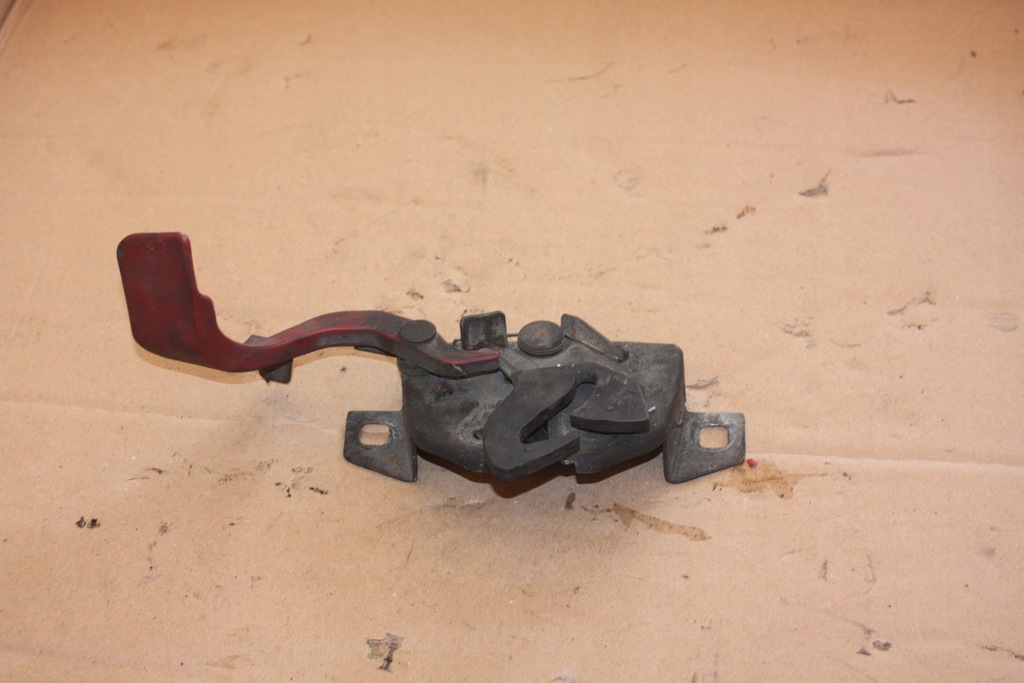 фото №1, Замок капот alfa romeo gt