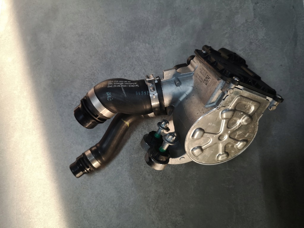 фото №4, Насос wody mercedes a2542002600