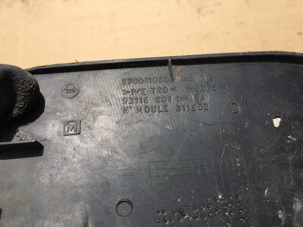 фото №3, Жабо правое renault clio ii thalia ladne 7700410609