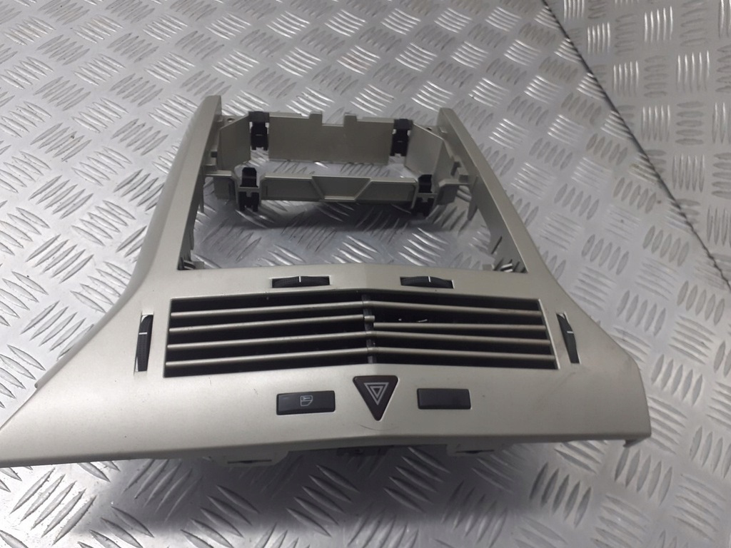 фото №1, Консоль средняя opel astra iii h 331985437