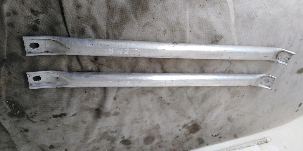 фото №1, Bmw x5 e70 x6 e71 распорка кронштейн чашка