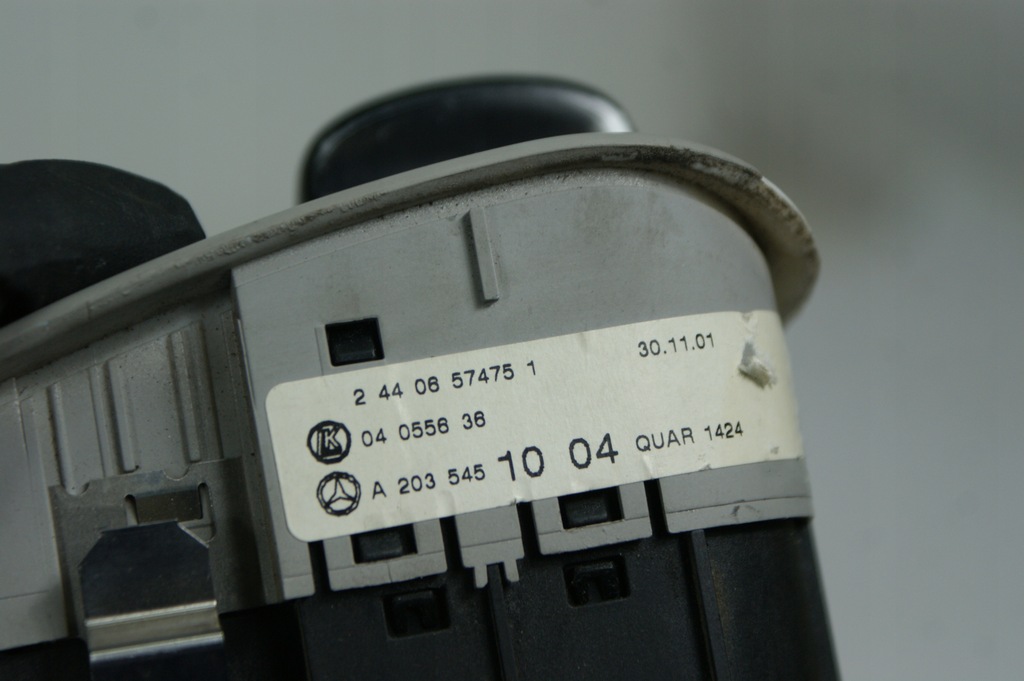 фото №13, Переключатель выключатель света mercedes-benz w203 a2035451004 24406574751