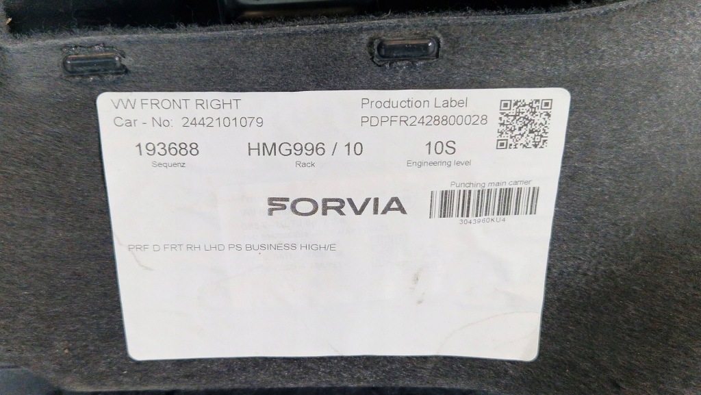 Карка дверь передних правый  volkswagen passat b9 business hig 3j1867012g Цена