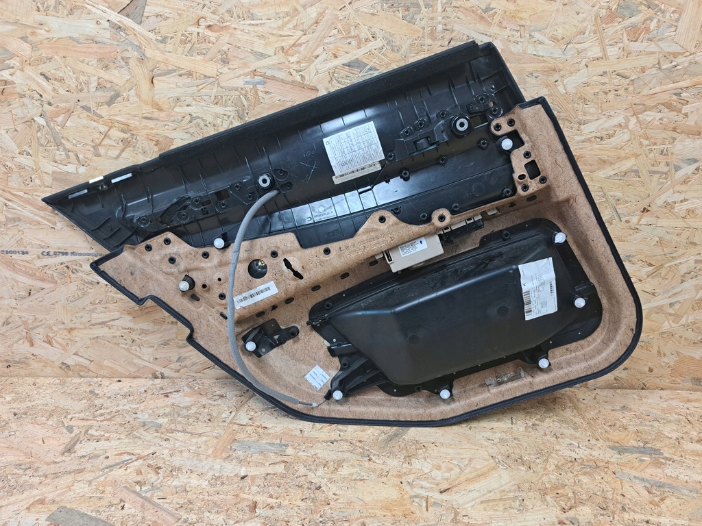 фото №7, Правый обшивка обивка дверь задняя bmw 7 f01