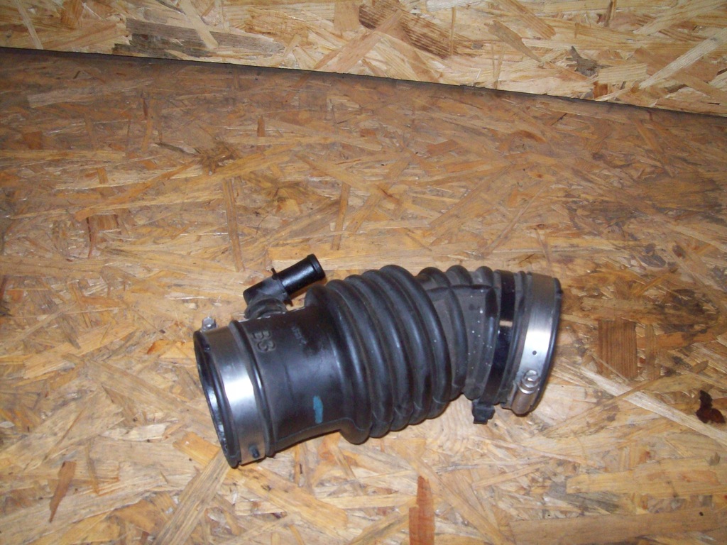 фото №1, Nissan almera tino 2,2 di 05 шланг повітря