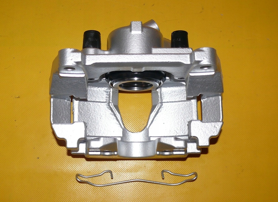 фото №4, Супорт правий перед renault megane scenic ii 300/24