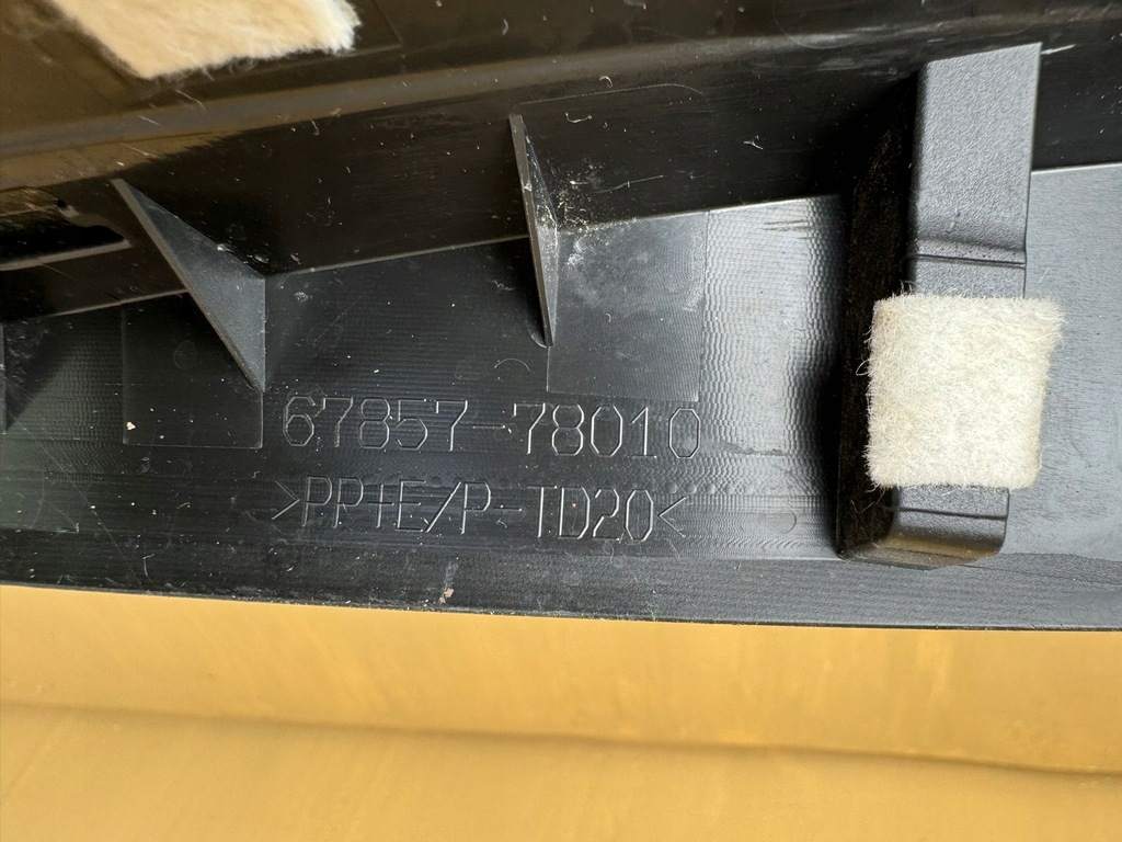 фото №10, Lexus nx 2 ii 21r- молдинг крила накладка правий задня 67857-78010