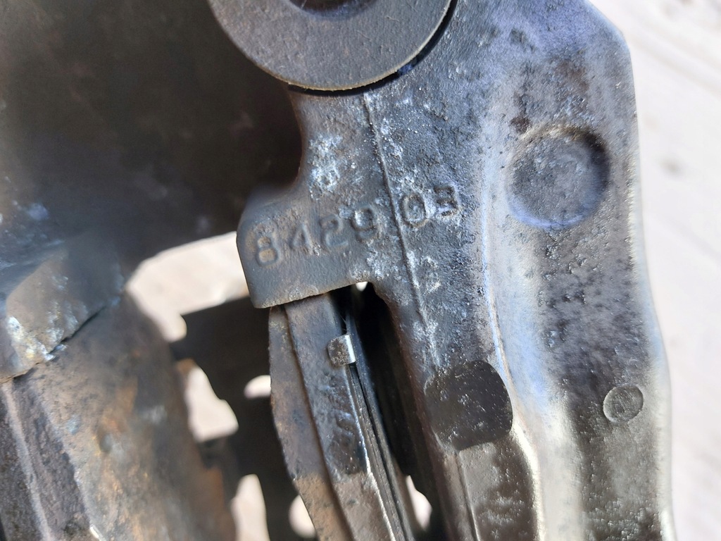 фото №12, Суппорт тормозной задняя левый правый aston martin vantage 4.7 v8 17r