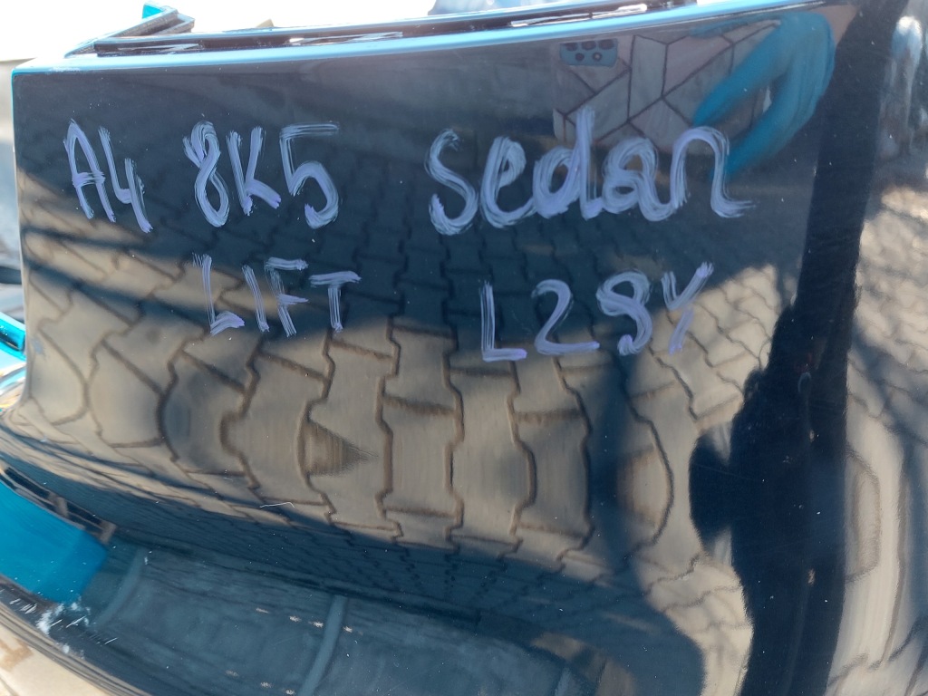 A4 8k lift b8 sedan бампер задний  чёрный lz9y Недорого