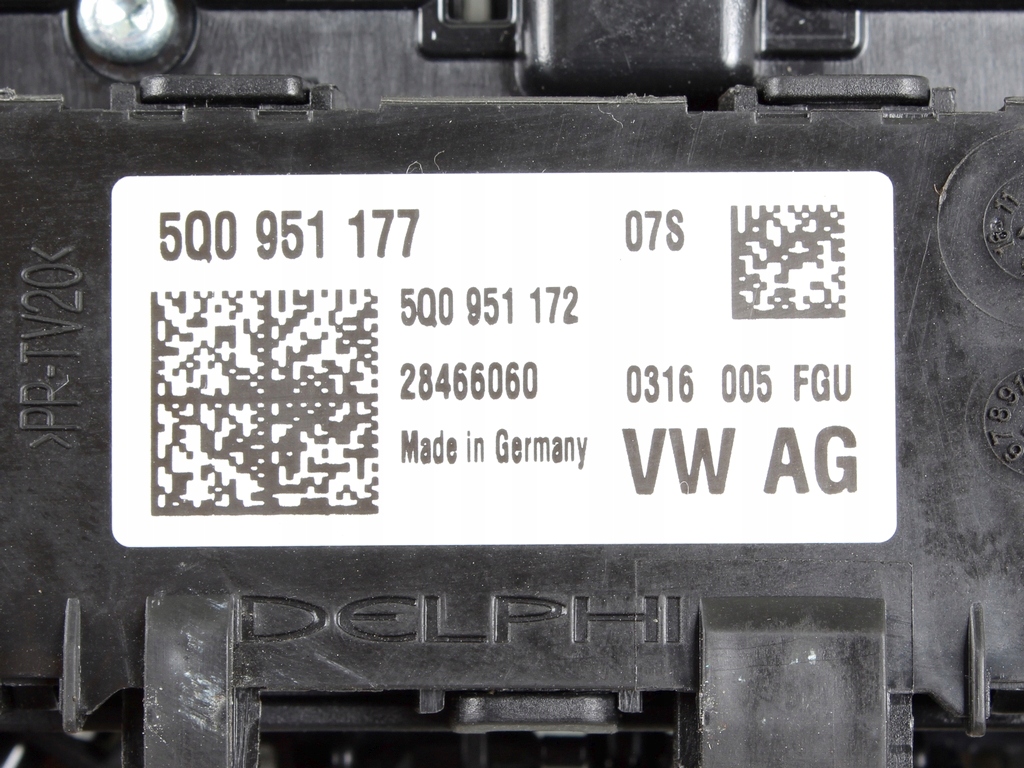 фото №12, Лампа освітлення салону audia a4 b9 w8 15- 8w0947135bq