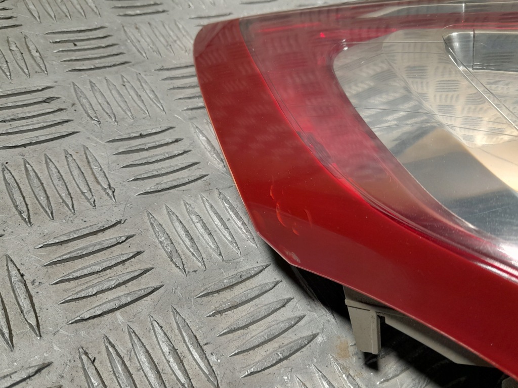 фото №7, Sybaru outback лампа задняя правая w крыло