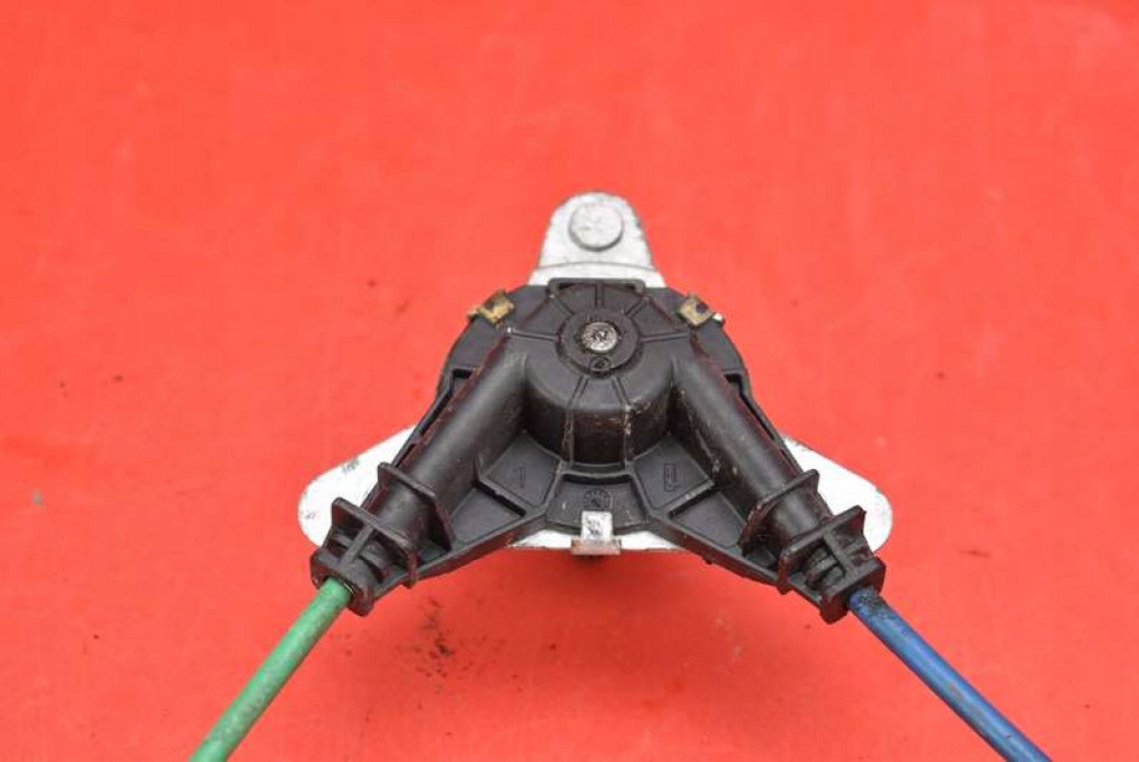 фото №8, Подъемник стекло левый задняя 9673153980 peugeot 208 1 i 5d hb lift 15-19