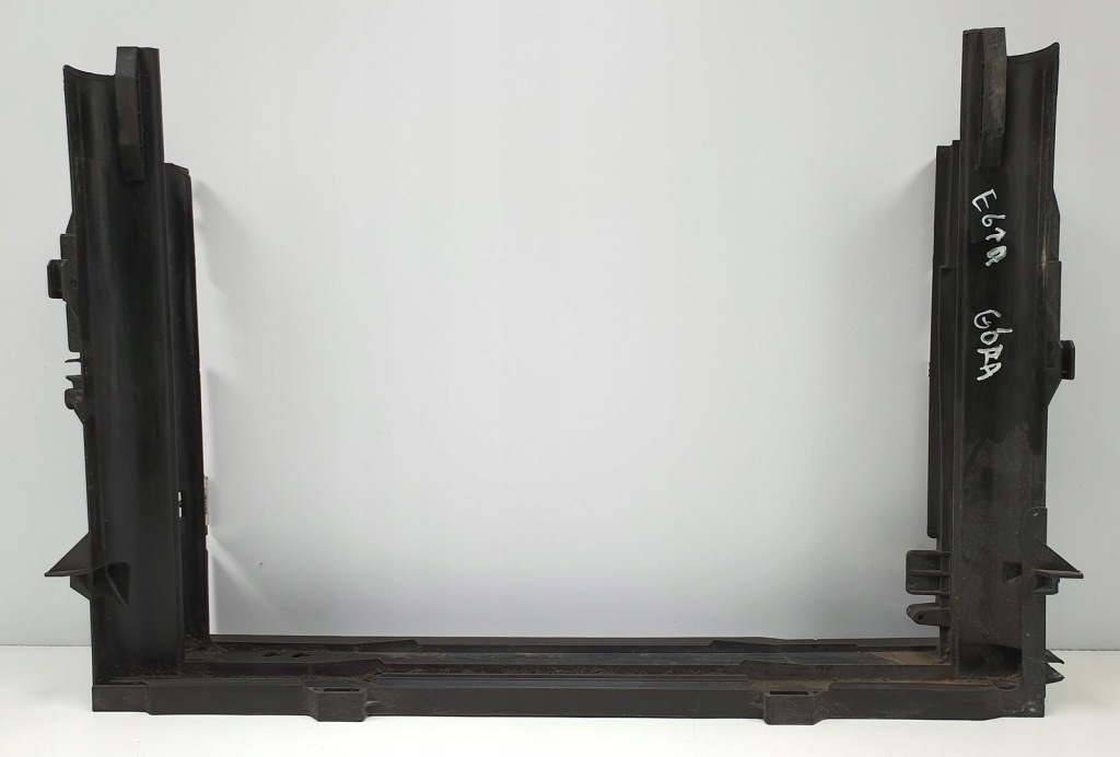 Купить Рамка корпус радиатора bmw 5 e61 e60 7519204