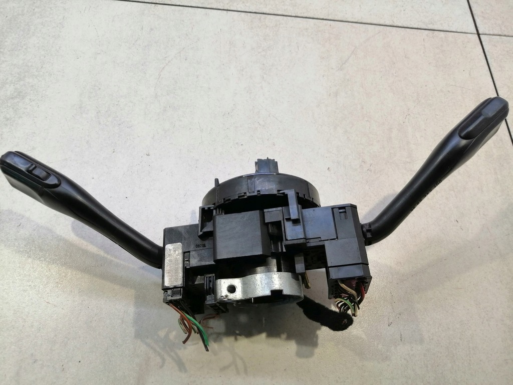 фото №11, Переключатель комбинированный fabia i 1.9 sdi 8l0953513g