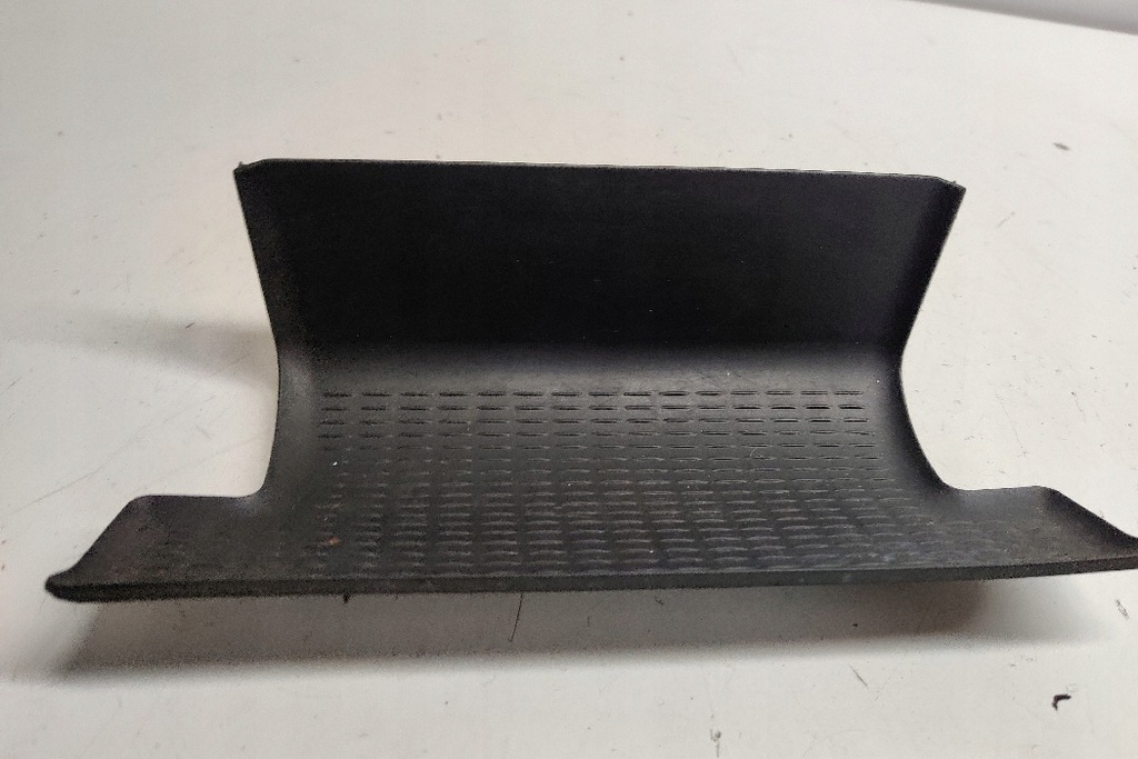 фото №11, Другое запчасти внутреннее bmw 1 e81 11242010 2.0l дизель 105kw 2009