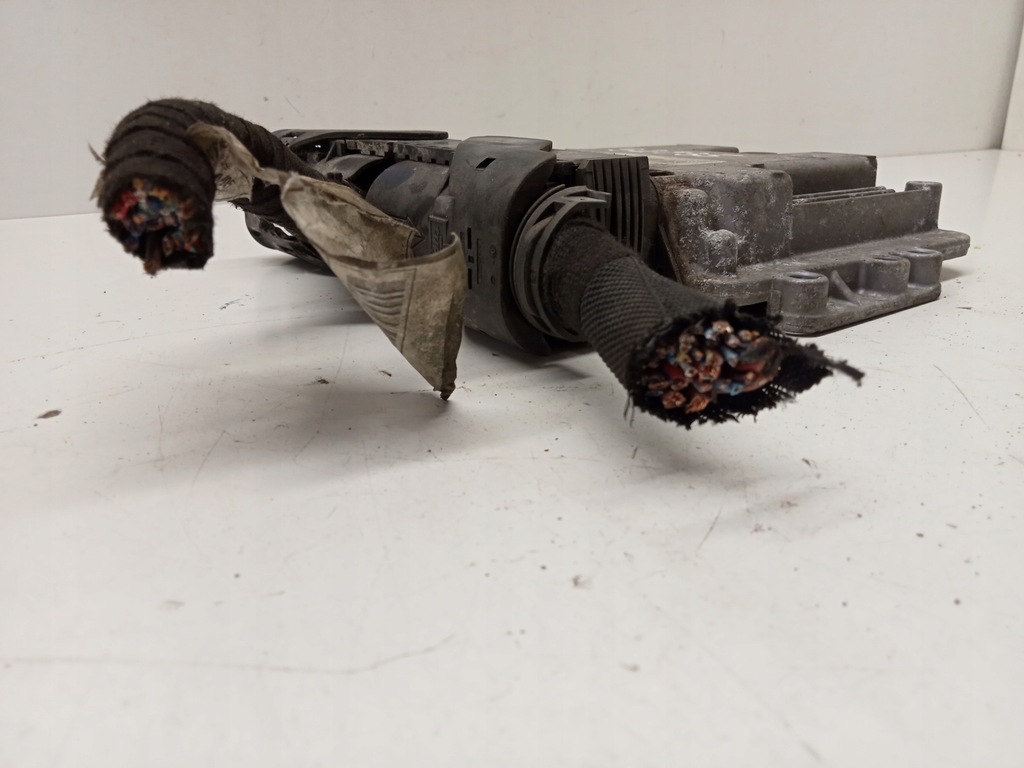 фото №10, Бортовой компьютер 0281014452 55566279 opel astra h zafira b 1.9 cdti