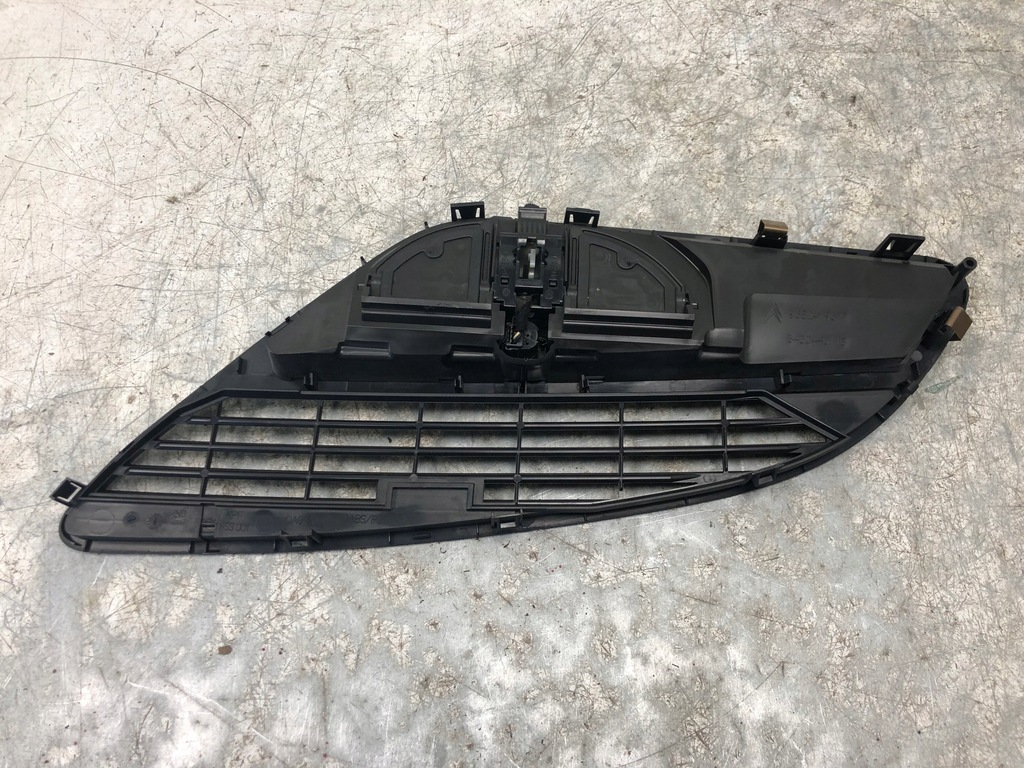 фото №6, Решётка обдув средняя citroen c5 iii 9682419677