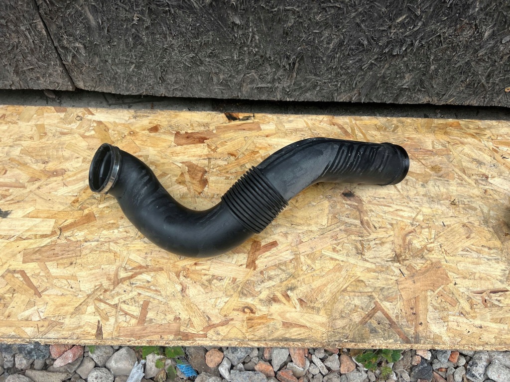 фото №1, Bmw x3 f25 x4 f26 n20b20a труба шланг воздуха 7601176 стекло доставка