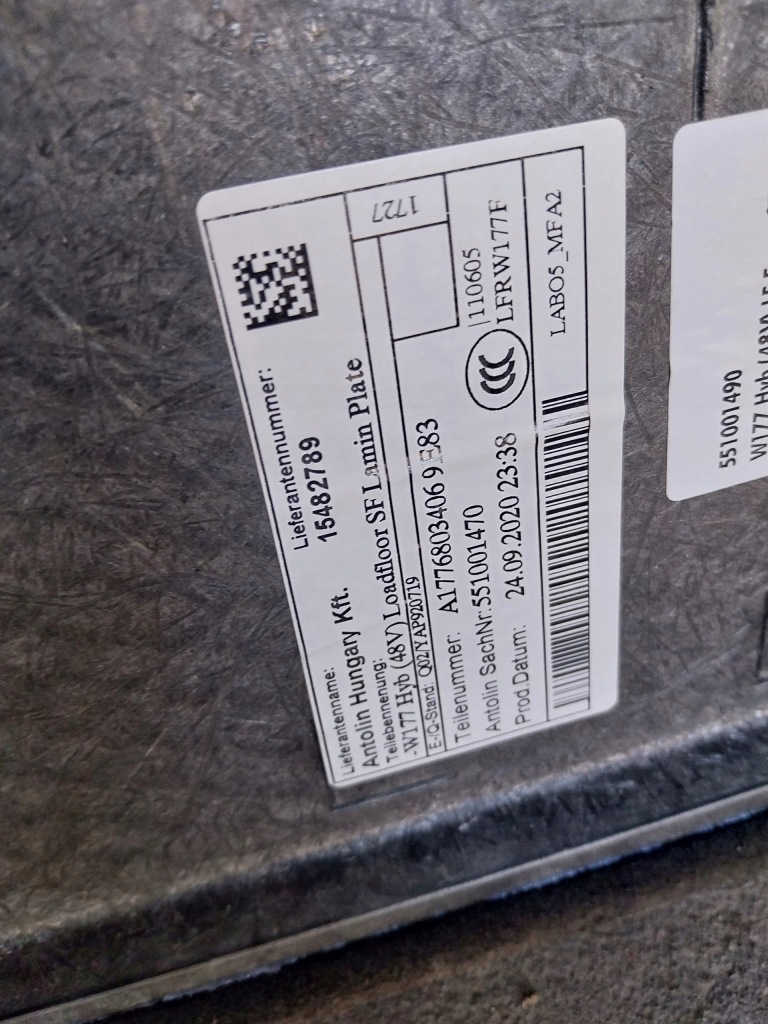 фото №11, Mercedes w177 обшивка багажника обшивка гібрид