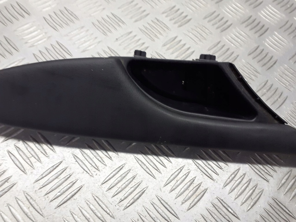 фото №3, Кронштейн ручка обшивка лівий перед mitsubishi grandis mn13443