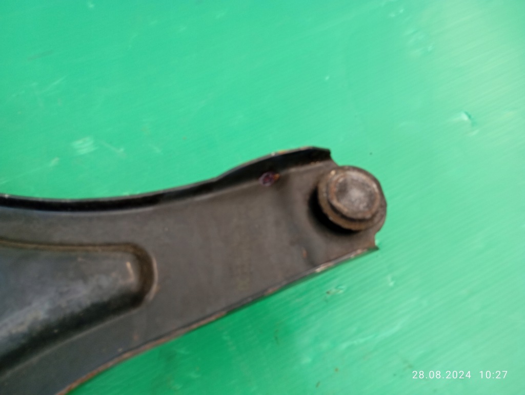 Рычаг правый перед smart w453 twingo iii a4533303200 545047654r Киев