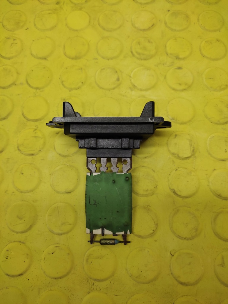 фото №1, Citroen c2 резистор вентилятор