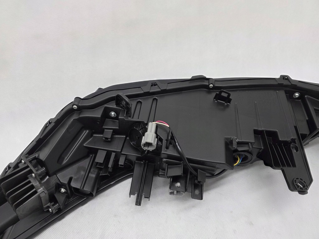 фото №12, Nissan x-trail t33 iv 4 koito лампа права перед full led europa 210-23791