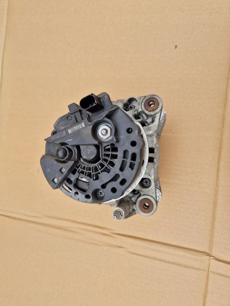 Генератор bosch 06f903023fx audi a3 8p 2.0 fsi Оригінал