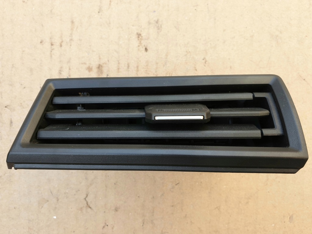 фото №8, Решётка обдув воздуха l/p seat ibiza v 6f