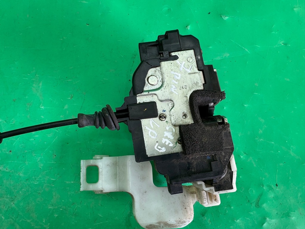фото №8, Замок дверь левый передний перед kia ceed i 1 06-12 europa 7 pin kombi hb