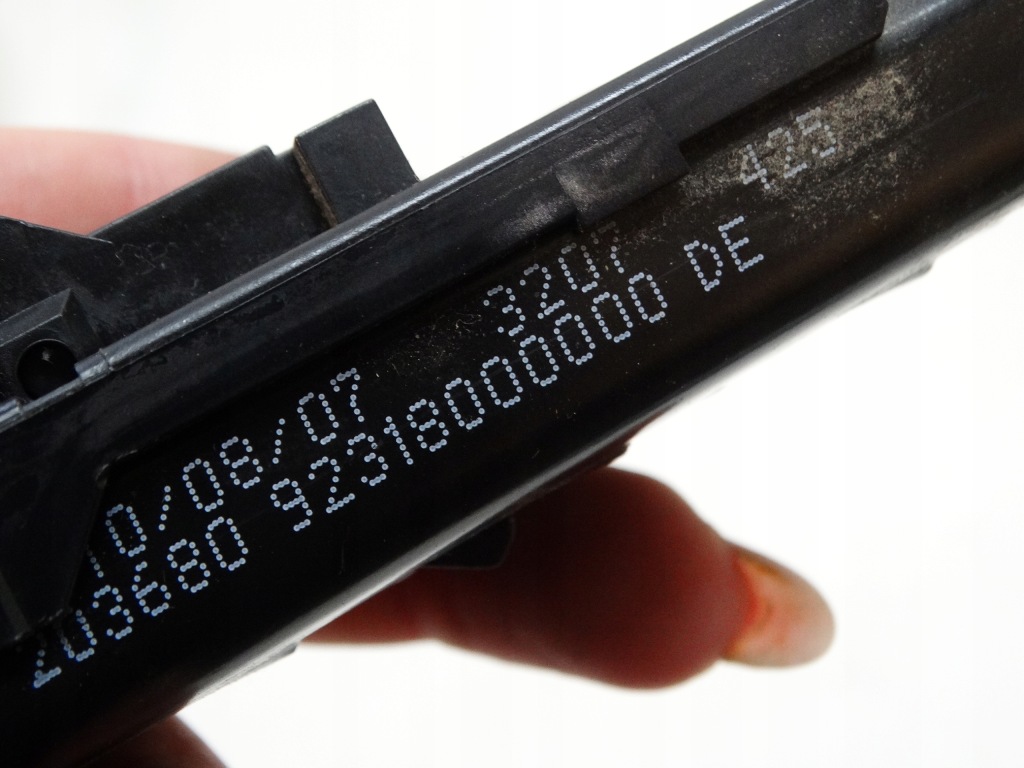 фото №8, Кронштейн напрямна поперечина права octavia ii 1t0857819