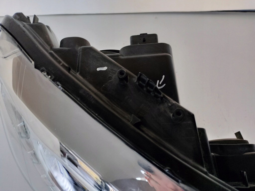 фото №6, Лампа правая фара dacia sandero ii logan 16- lift led