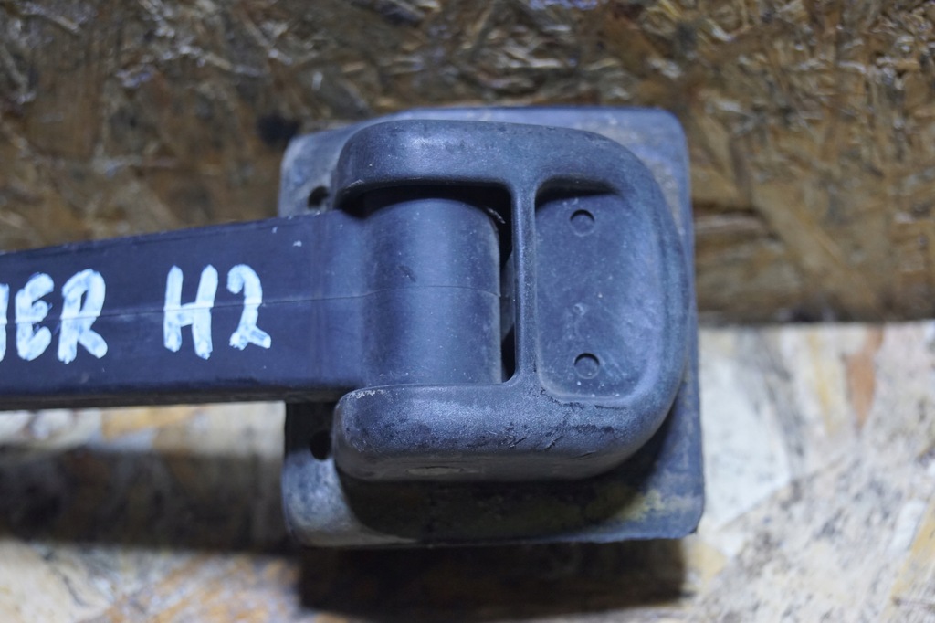 фото №3, Пряжка засувка гумовий елемент капот hummer h2