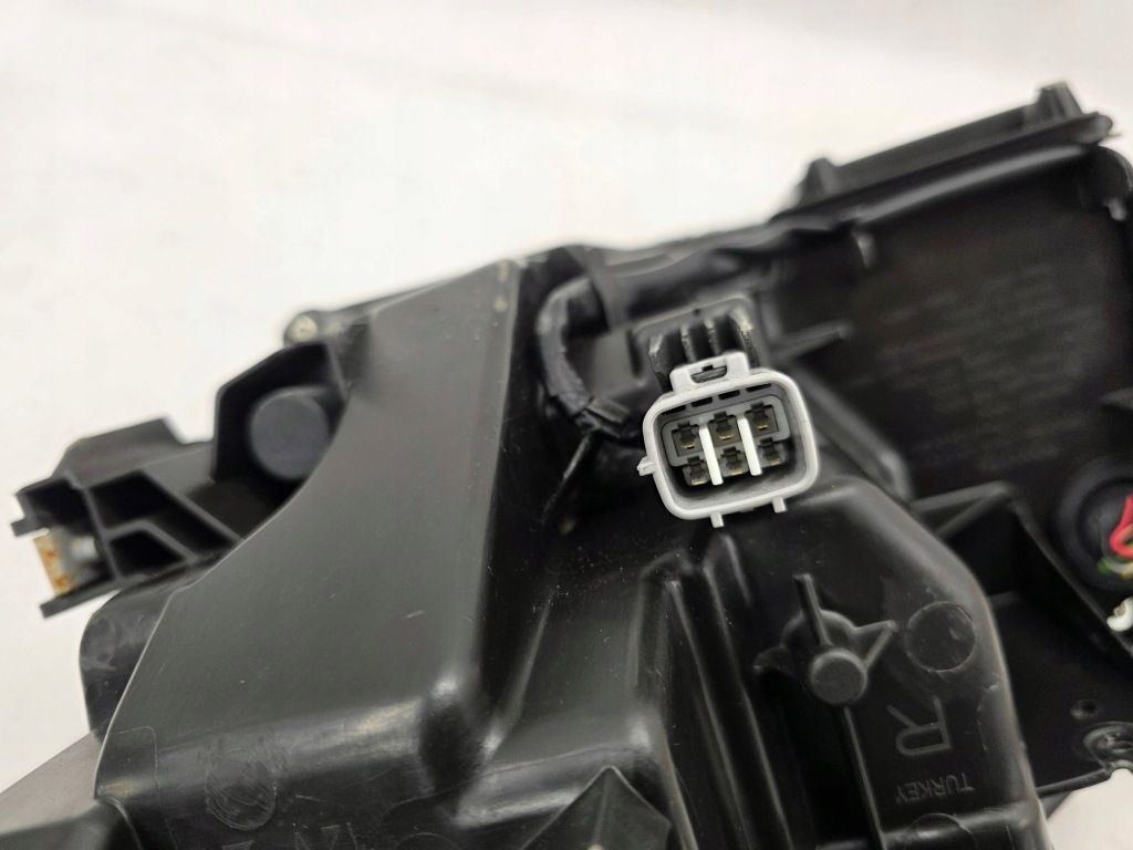 Toyota c-hr 2016+ фара перед правый  линза led обычная 81110-f4031-00 с Разборки