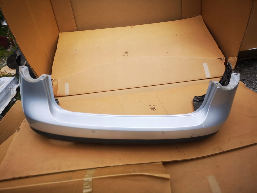 фото №1, Vw passat b6 бампер задняя la7w