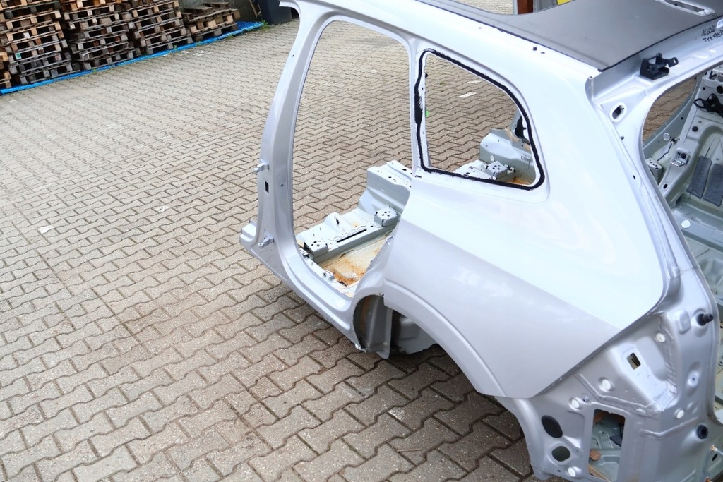 фото №2, Volvo xc60 ii чверть крила ліва задня