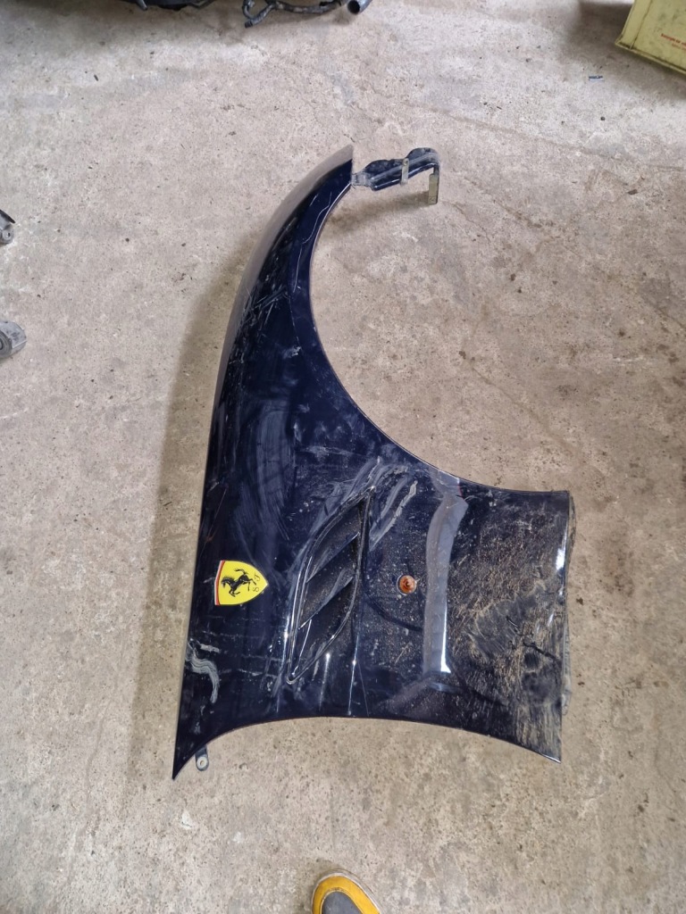 Купить Крыло  правый  ferrari california f149